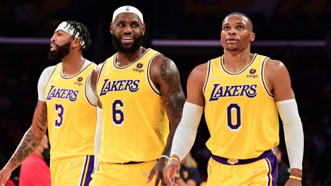 Los Angeles Lakers Top 5 Facts From This Season - Pro Sports Outlook